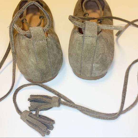 Madewell Inga Lace-Up Flats in Olive Suede - Picture 6 of 13